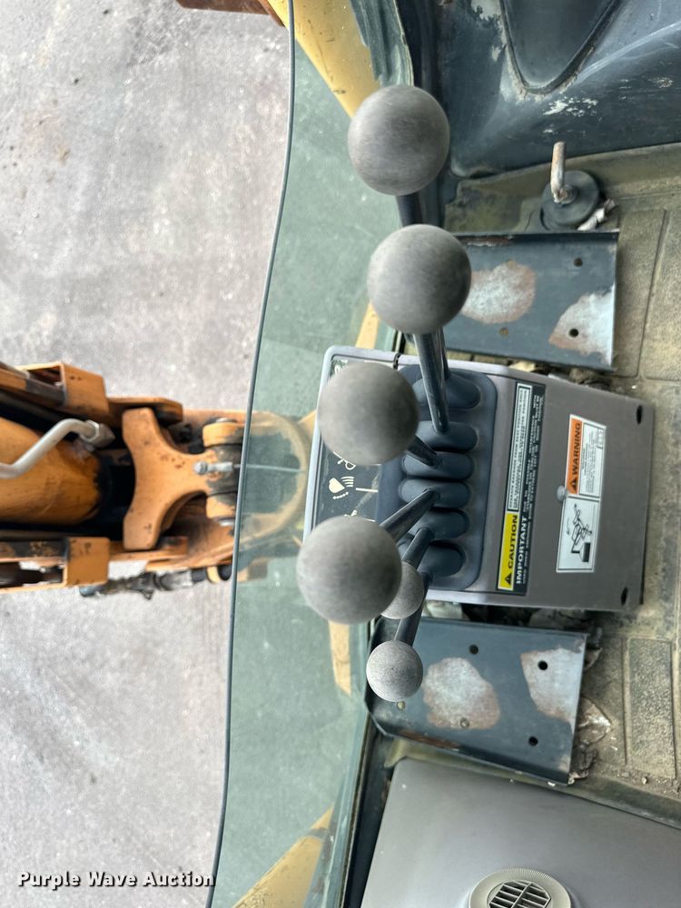 image for item DO5134 2004 Case 580 Super M  backhoe