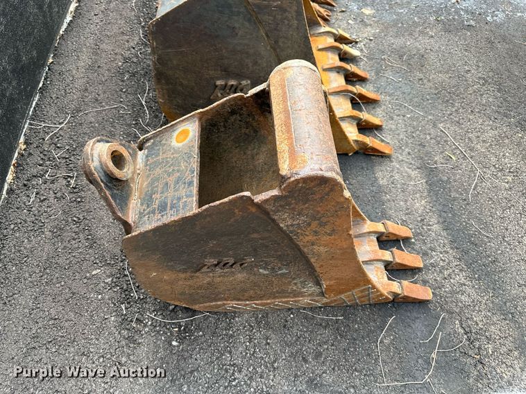 image for item DO5135 (4) excavator buckets