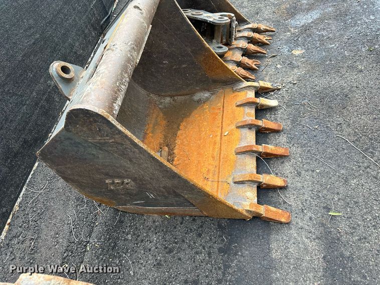 image for item DO5135 (4) excavator buckets