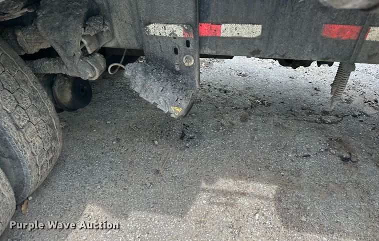 image for item DO5161 2013 International WorkStar 7300  oil distributor truck