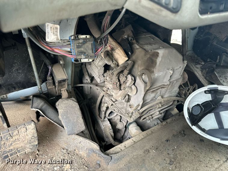 image for item DO5161 2013 International WorkStar 7300  oil distributor truck