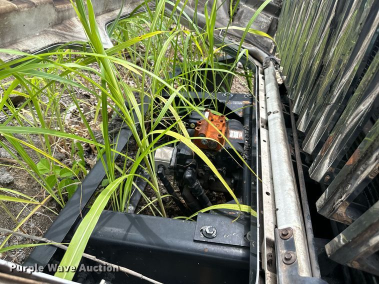 image for item DO5161 2013 International WorkStar 7300  oil distributor truck