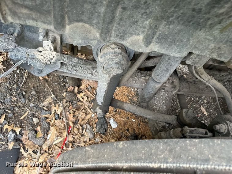 image for item DO5161 2013 International WorkStar 7300  oil distributor truck