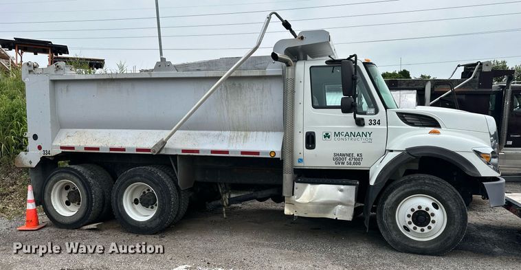 image for item DO5162 2015 International WorkStar 7400  dump truck