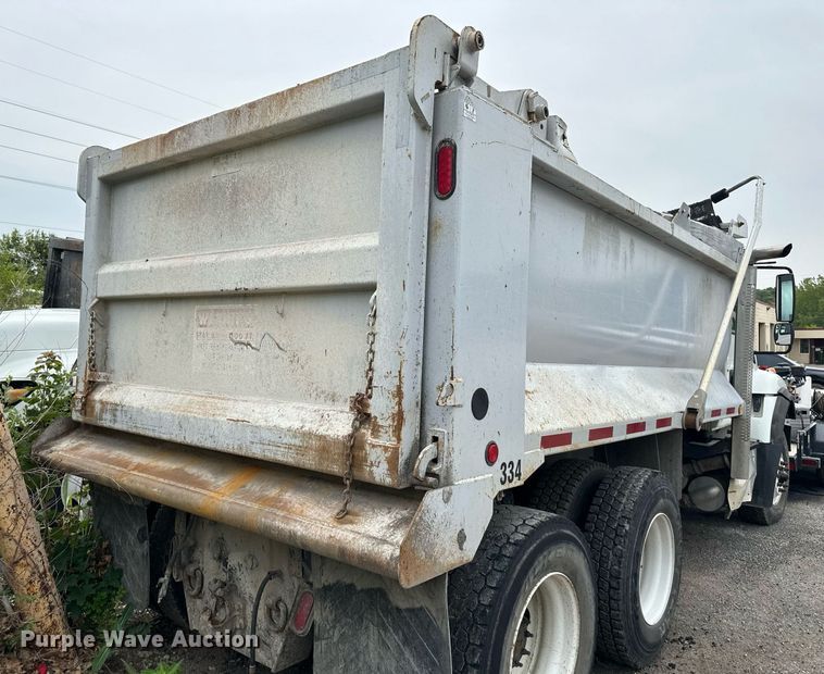 image for item DO5162 2015 International WorkStar 7400  dump truck