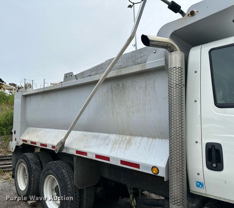 image for item DO5162 2015 International WorkStar 7400  dump truck