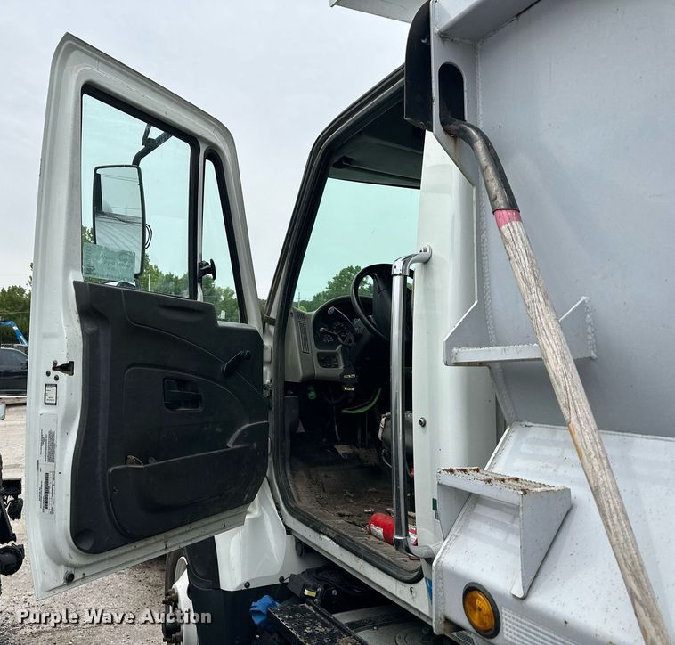 image for item DO5162 2015 International WorkStar 7400  dump truck