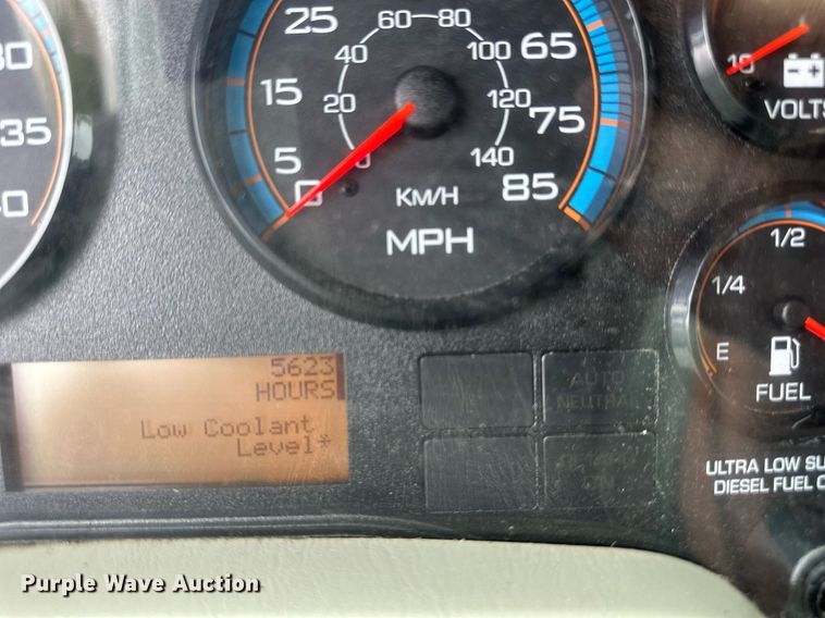 image for item DO5162 2015 International WorkStar 7400  dump truck