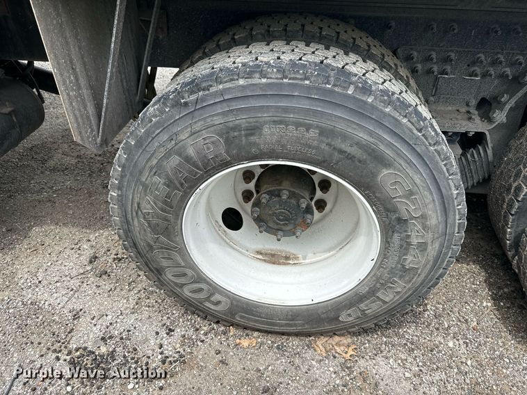 image for item DO5162 2015 International WorkStar 7400  dump truck