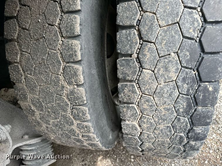 image for item DO5162 2015 International WorkStar 7400  dump truck