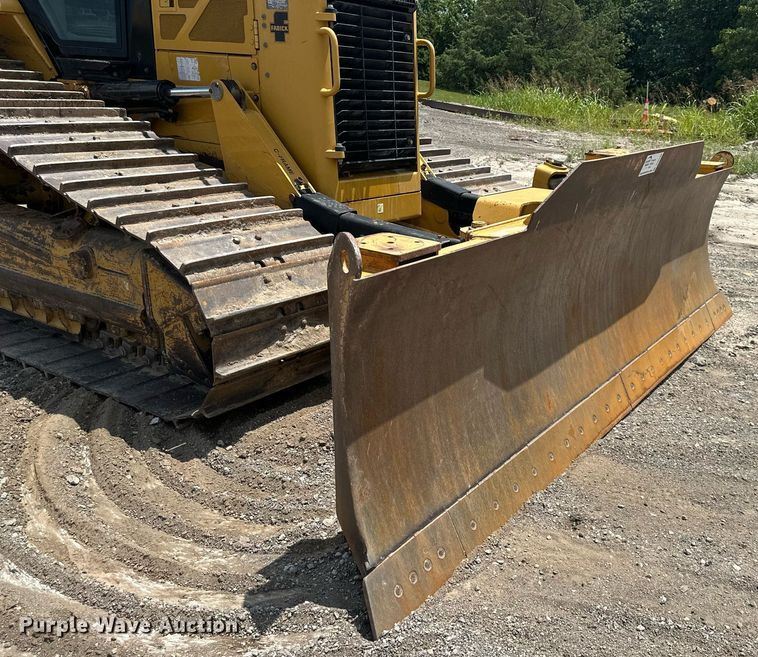image for item DO5166 2012 Caterpillar D6N LGP  dozer