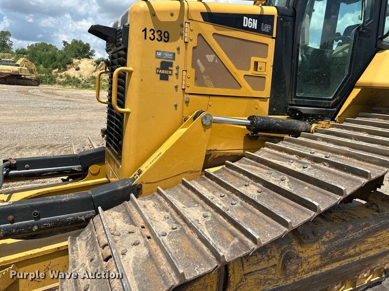 image for item DO5166 2012 Caterpillar D6N LGP  dozer