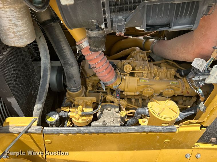 image for item DO5166 2012 Caterpillar D6N LGP  dozer