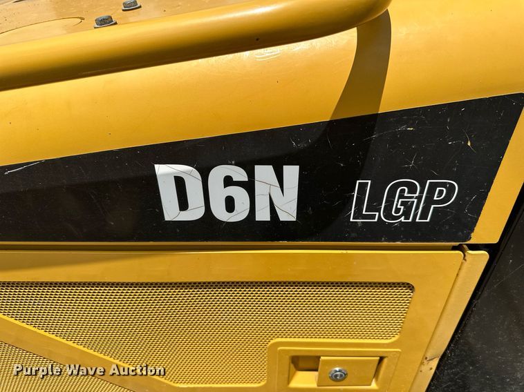 image for item DO5166 2012 Caterpillar D6N LGP  dozer