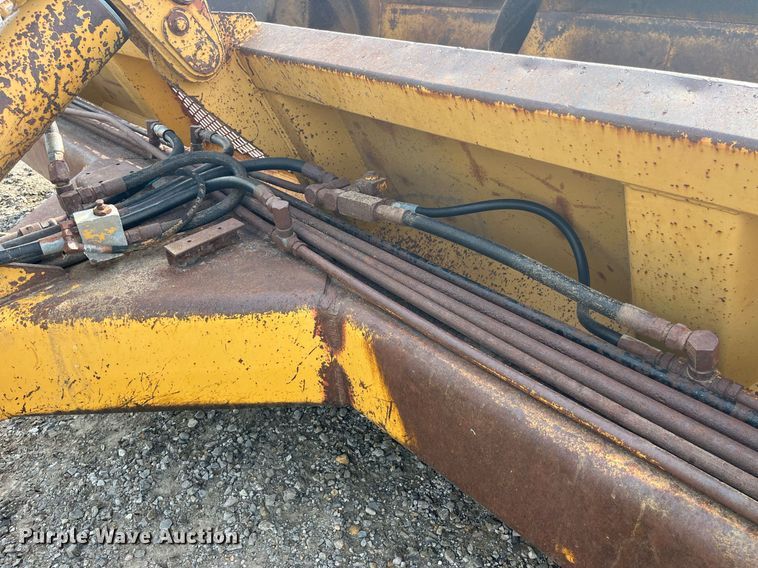 image for item DP0528 1995 Reynolds 18C  scraper