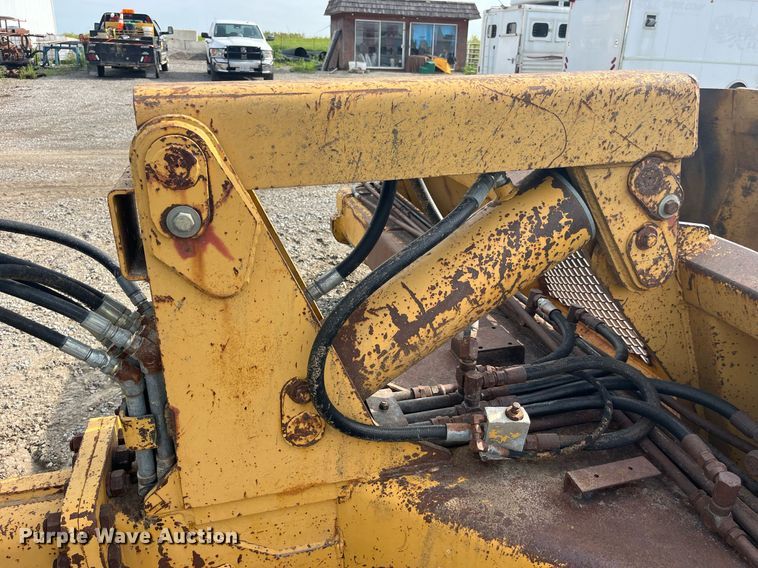 image for item DP0528 1995 Reynolds 18C  scraper