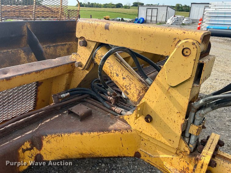 image for item DP0528 1995 Reynolds 18C  scraper