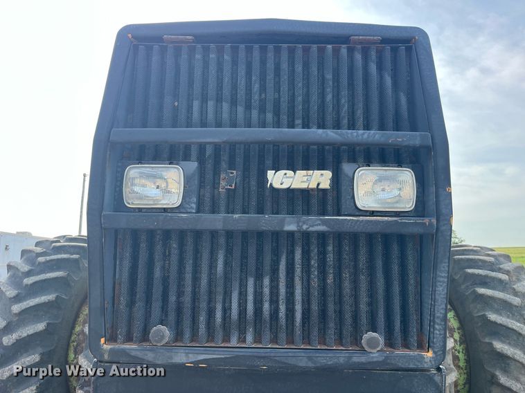 image for item DP0529 1985 Steiger Panther KP-1325  4WD tractor