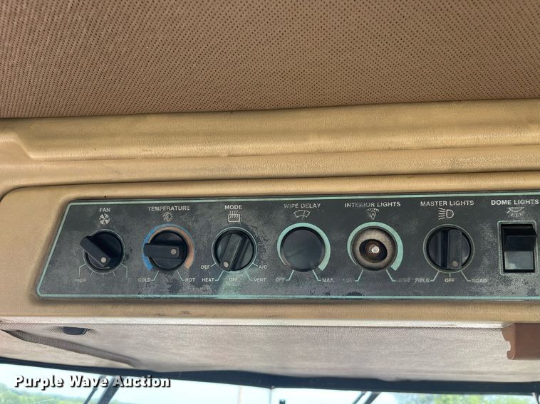 image for item DP0529 1985 Steiger Panther KP-1325  4WD tractor