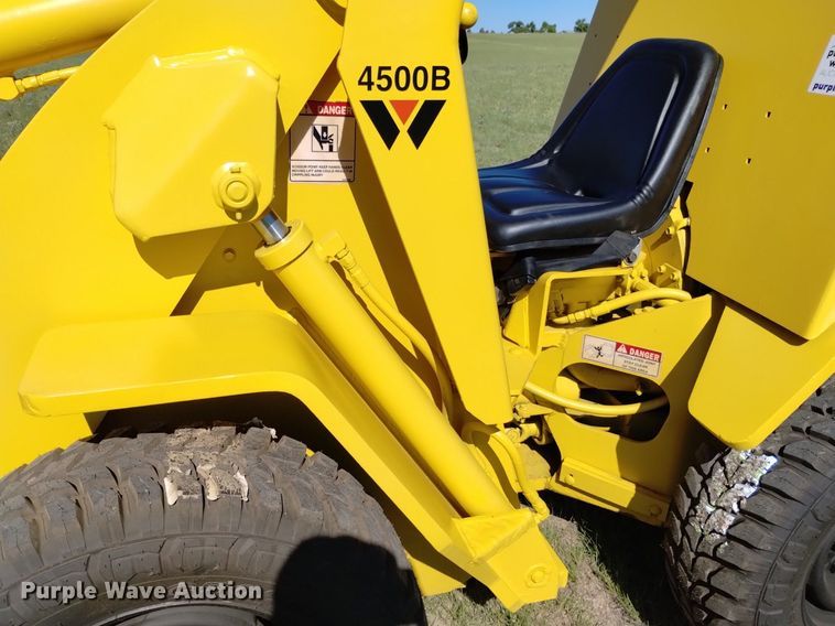 image for item DP3316 Waldon 4500B  compact utility loader