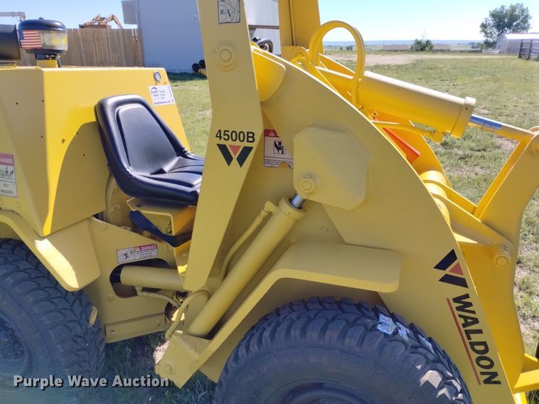 image for item DP3316 Waldon 4500B  compact utility loader