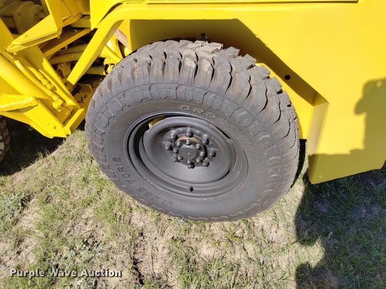 image for item DP3316 Waldon 4500B  compact utility loader