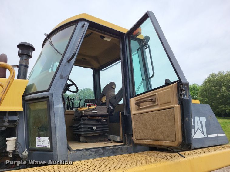 image for item DP5190 1993 Caterpillar Challenger 75C  tractor