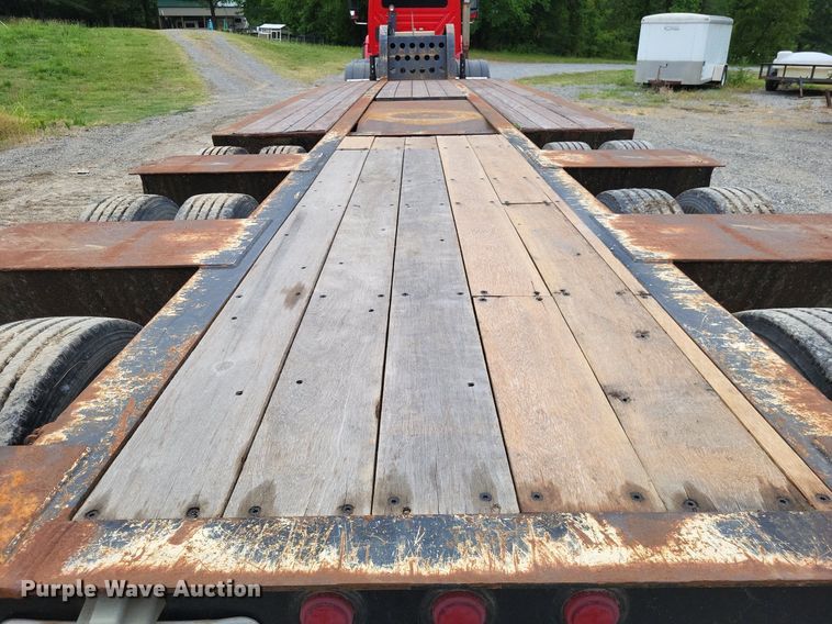 image for item DP5195 2008 Etnyre  equipment trailer