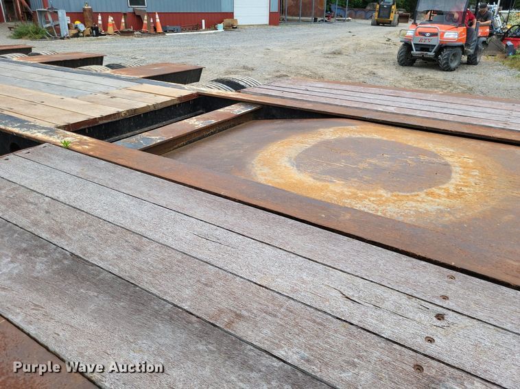 image for item DP5195 2008 Etnyre  equipment trailer