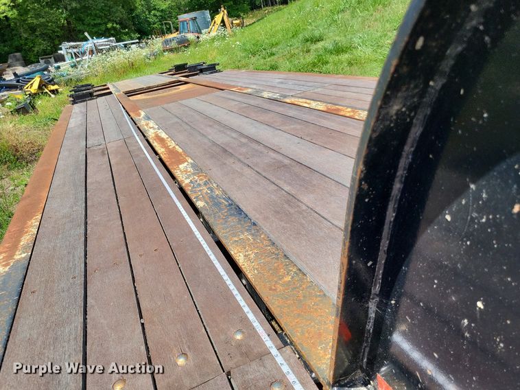 image for item DP5195 2008 Etnyre  equipment trailer