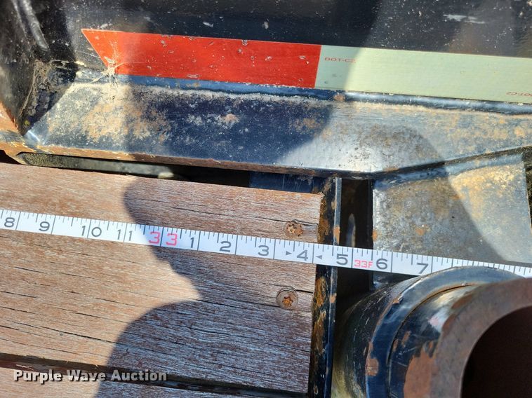 image for item DP5195 2008 Etnyre  equipment trailer