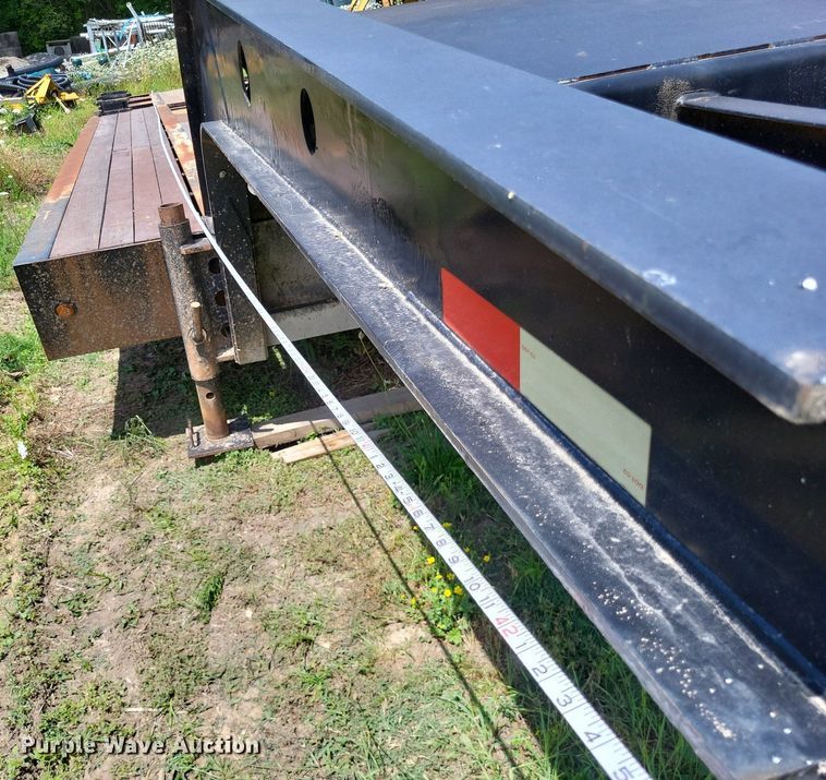 image for item DP5195 2008 Etnyre  equipment trailer