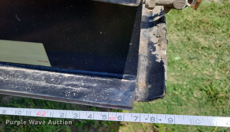 image for item DP5195 2008 Etnyre  equipment trailer