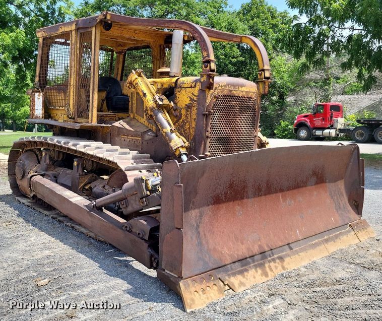 image for item DP5201 1974 Caterpillar D7F  dozer