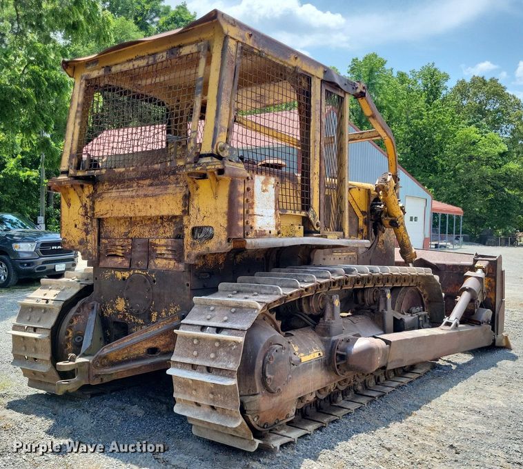 image for item DP5201 1974 Caterpillar D7F  dozer