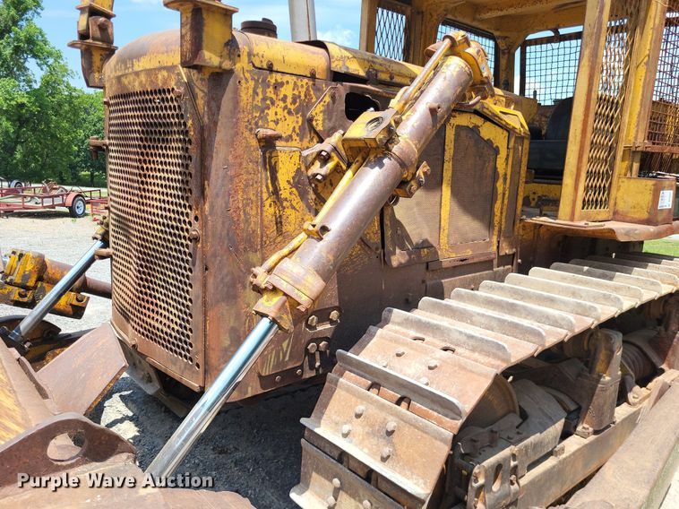 image for item DP5201 1974 Caterpillar D7F  dozer
