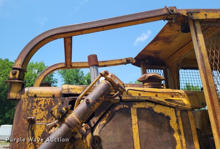image for item DP5201 1974 Caterpillar D7F  dozer