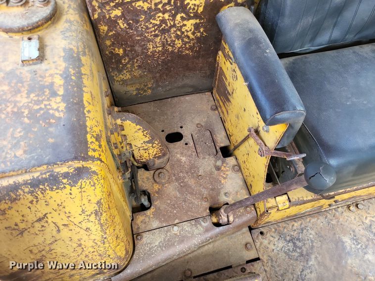 image for item DP5201 1974 Caterpillar D7F  dozer