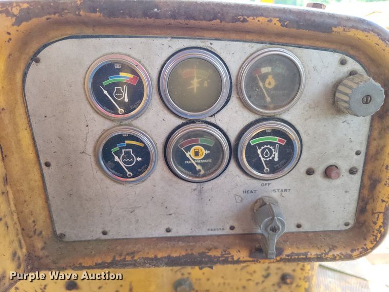 image for item DP5201 1974 Caterpillar D7F  dozer