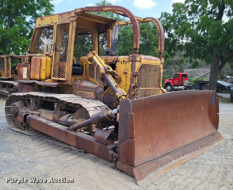 image for item DP5202 1975 Caterpillar D7G  dozer
