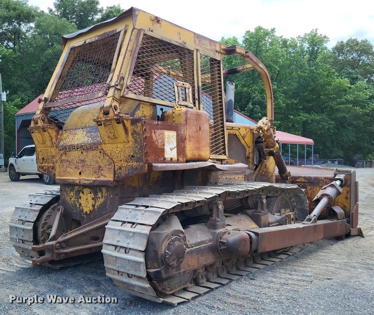 image for item DP5202 1975 Caterpillar D7G  dozer
