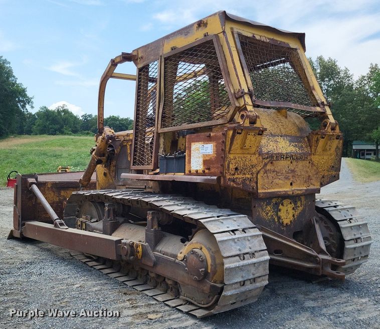 image for item DP5202 1975 Caterpillar D7G  dozer