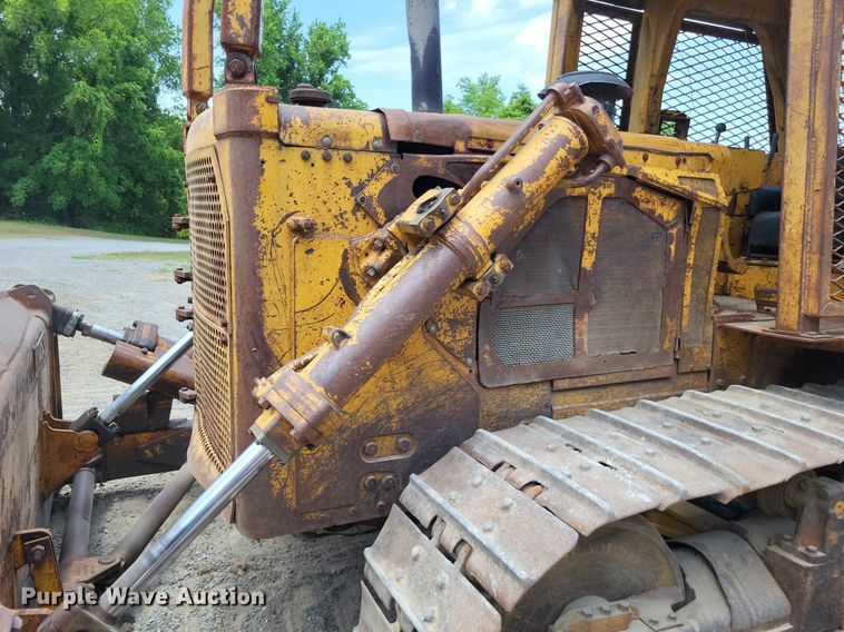 image for item DP5202 1975 Caterpillar D7G  dozer