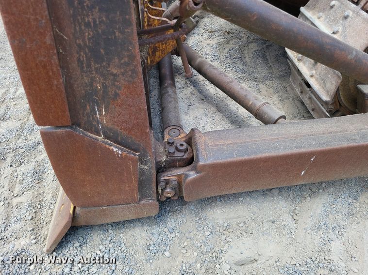 image for item DP5202 1975 Caterpillar D7G  dozer