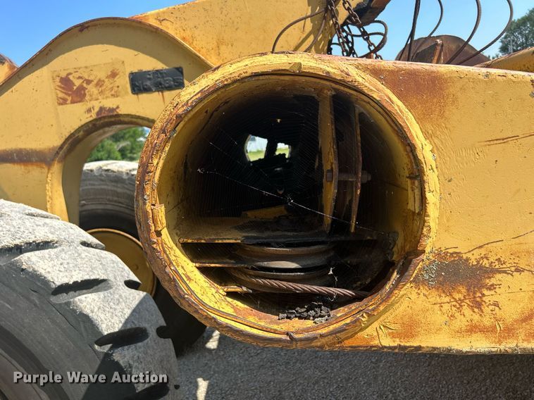 image for item DQ0837 Caterpillar 435  scraper