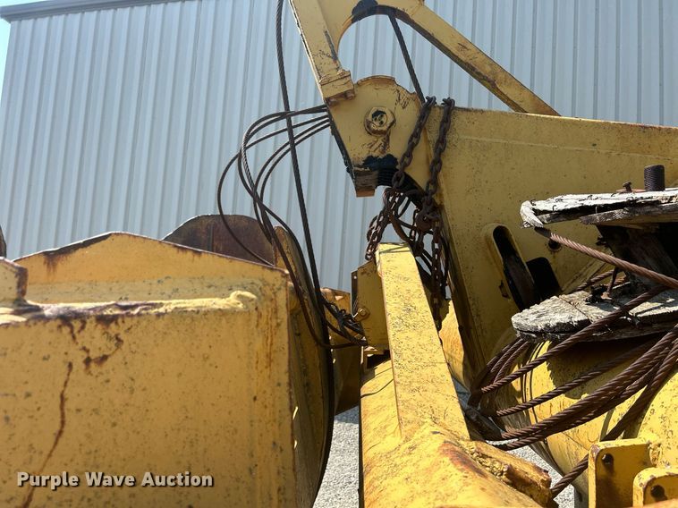 image for item DQ0837 Caterpillar 435  scraper