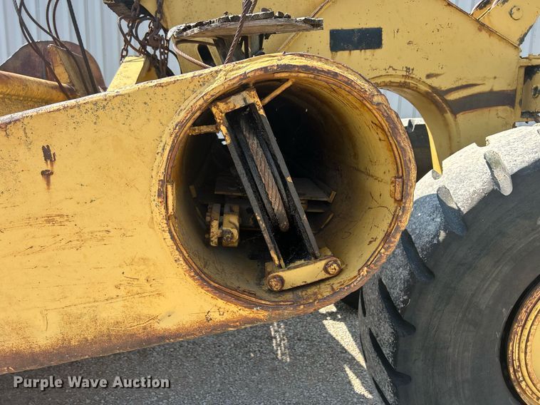 image for item DQ0837 Caterpillar 435  scraper