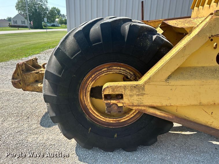 image for item DQ0837 Caterpillar 435  scraper