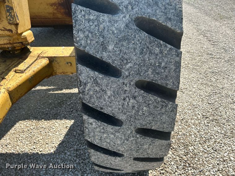 image for item DQ0837 Caterpillar 435  scraper