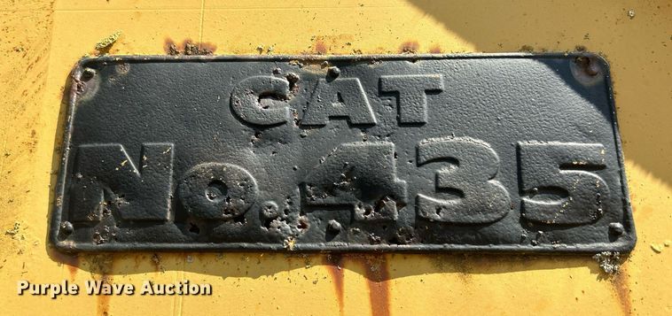 image for item DQ0837 Caterpillar 435  scraper